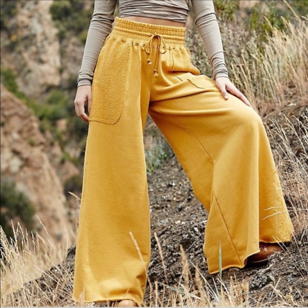 FREE PEOPLE Movement Upbeat Wide Leg Meadowsweet M - Picture 2 of 14